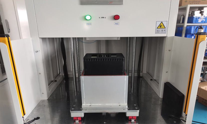 1752825249858242.jpg 240.jpg